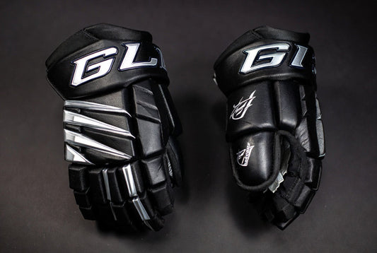 Hockey Glove Sizing Guide